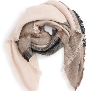Nordstrom Gray blanket scarf
